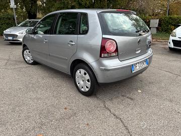 Volkswagen Polo 1.2/70CV 12V 5p. United