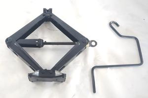 Cric a pantografo per Alfa Romeo Brera 159 Croma 