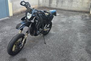 Suzuki Valenti DR-Z 400 E
