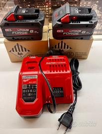 MILWAUKEE - KIT 2 BATT.  M18FORGE DA 8AH + CARIC.