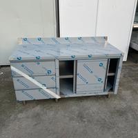 Tavolo inox armadiato con cassettiera