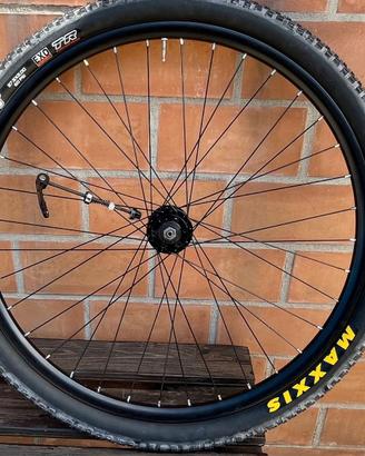 Cerchio Nuovo  anteriore MTB 27.5 disco copertone