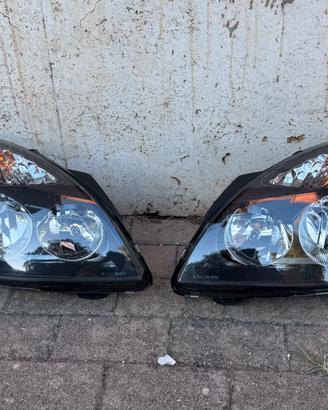 Fari anteriori Renault Clio 2