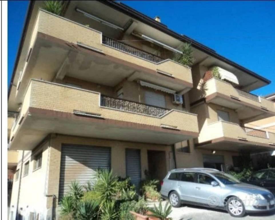 Immobile in asta di 425 m² a Porto Sant'Elpidio - Vista 3