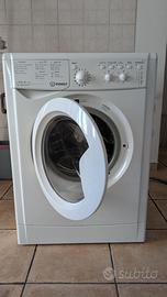 Lavatrice Indesit 