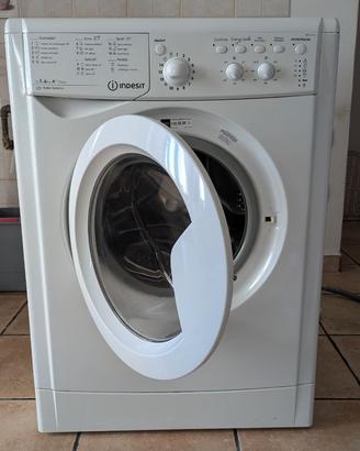 Lavatrice Indesit 