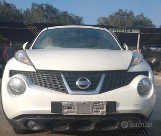 Ricambi Nissan Juke 2013 bianco 5 porte
