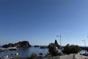 Immobile di 130 m² con 5 locali a Aci Castello