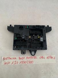 Centralina body computer opel astra j 13302300