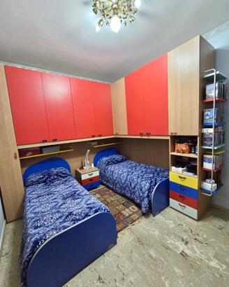 Camera da letto completa con armadio angolare