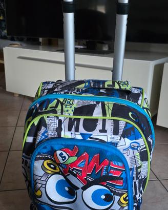 Zaino Seven con ruote e bretelle estraibili.