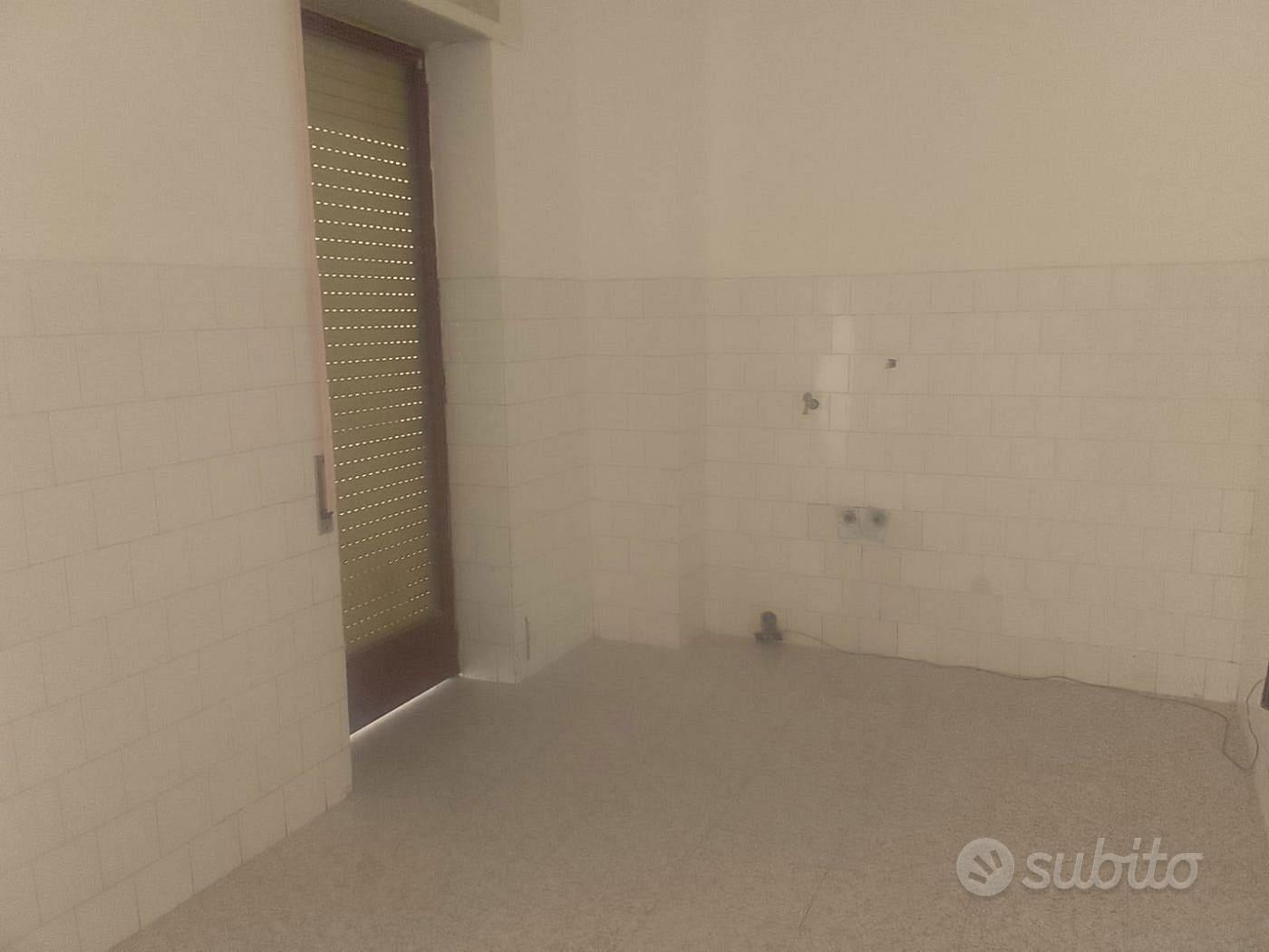 Apartment in Taranto, Quartiere Paolo VI - Vista 4