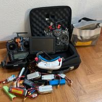4 droni fpv e altro materiale