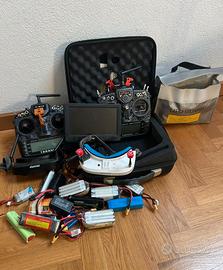 4 droni fpv e altro materiale