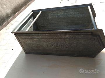 ANTICA CASSETTA METALLICA IN ZINCO DA OFFICINA MAR