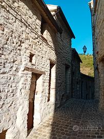 Cascina da ristrutturare Castelletta AN