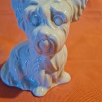 statuina forma cagnolino in porcellana capodimonte