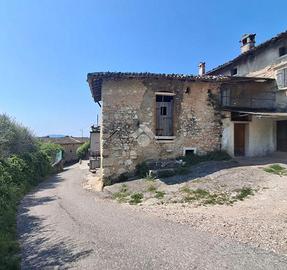 RUSTICO A CAPRINO VERONESE