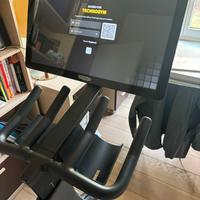 Technogym Bike Live con schermo Touch