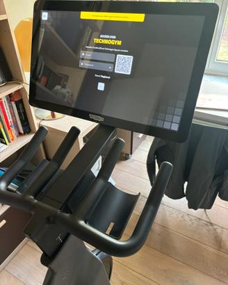 Technogym Bike Live con schermo Touch