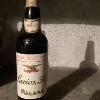 Vino Malaga dulce oscuro