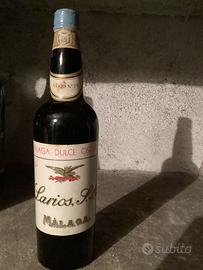 Vino Malaga dulce oscuro