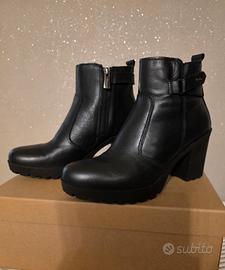 Stivaletti da donna IGI&CO