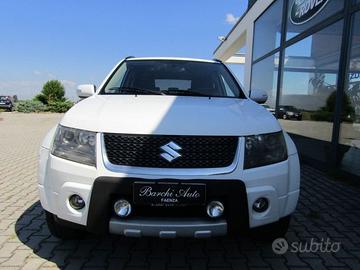 Suzuki Grand Vitara 1.9 DDiS 5 porte 4x4+Ridu...