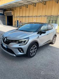 Renault Captur E-Tech Hybrid del 2022