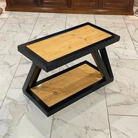 Tavolino industrial da divanocon doppio ripiano