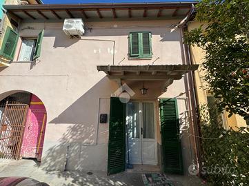 3 LOCALI A PISA