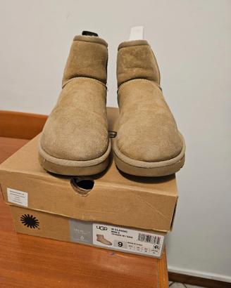 Stivaletto basso UGG donna