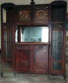 Credenza antica in legno