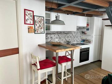 Appartamento di 55 m² con 2 locali e box auto a Mi