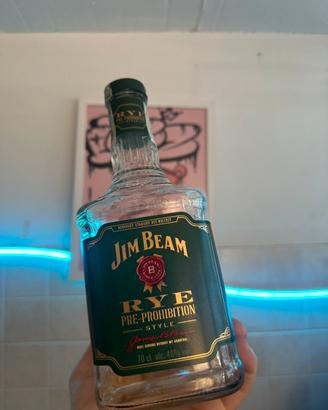 Bottiglia vuota jim beam rye