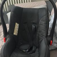Seggiolino auto neonato