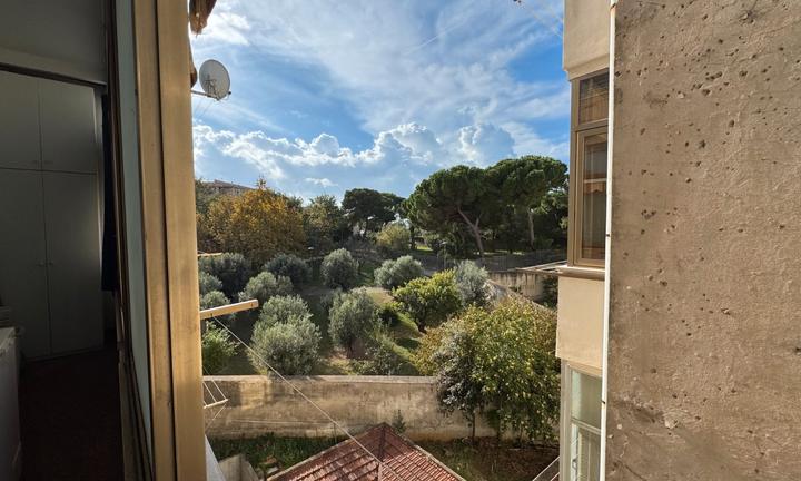 Vicino al mare terzo piano