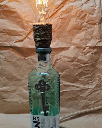 lampada con bottiglia london gin 