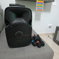 Cassa Bluetooth con microfoni e cavo per caricare