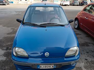 Fiat seicento 900 azzurra 