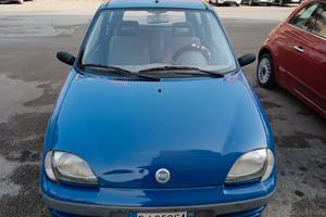 Fiat seicento 900 azzurra 