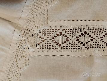 TOVAGLIA LINO CON TRAMEZZI FATTI A MANO UNCINETTO