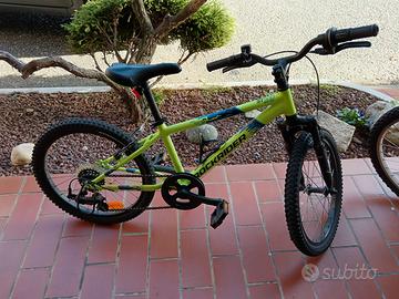 Bicicletta Rockrider st 500 spot trial