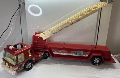 Nylint Hook & Ladder 75 Foot Fire Truck 80cm Die C