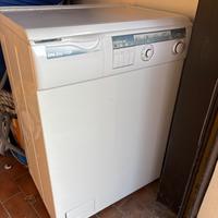 Lavatrice ZeroWatt carica dall'alto salvaspazio