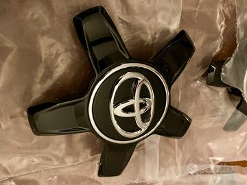 COPRI MOZZO PER TOYOTA COROLLA O CHR