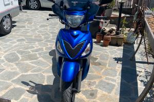 Suzuki sixteen