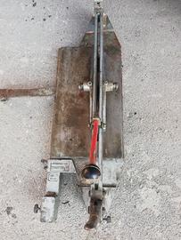 TAGLIAPIASTRELLE MONTOLIT