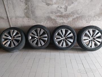 4 pneumatici R17