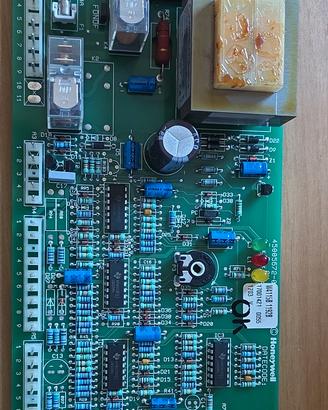 HONEYWELL SCHEDA  CONTROLLO CALDAIA  UNICAL DUA